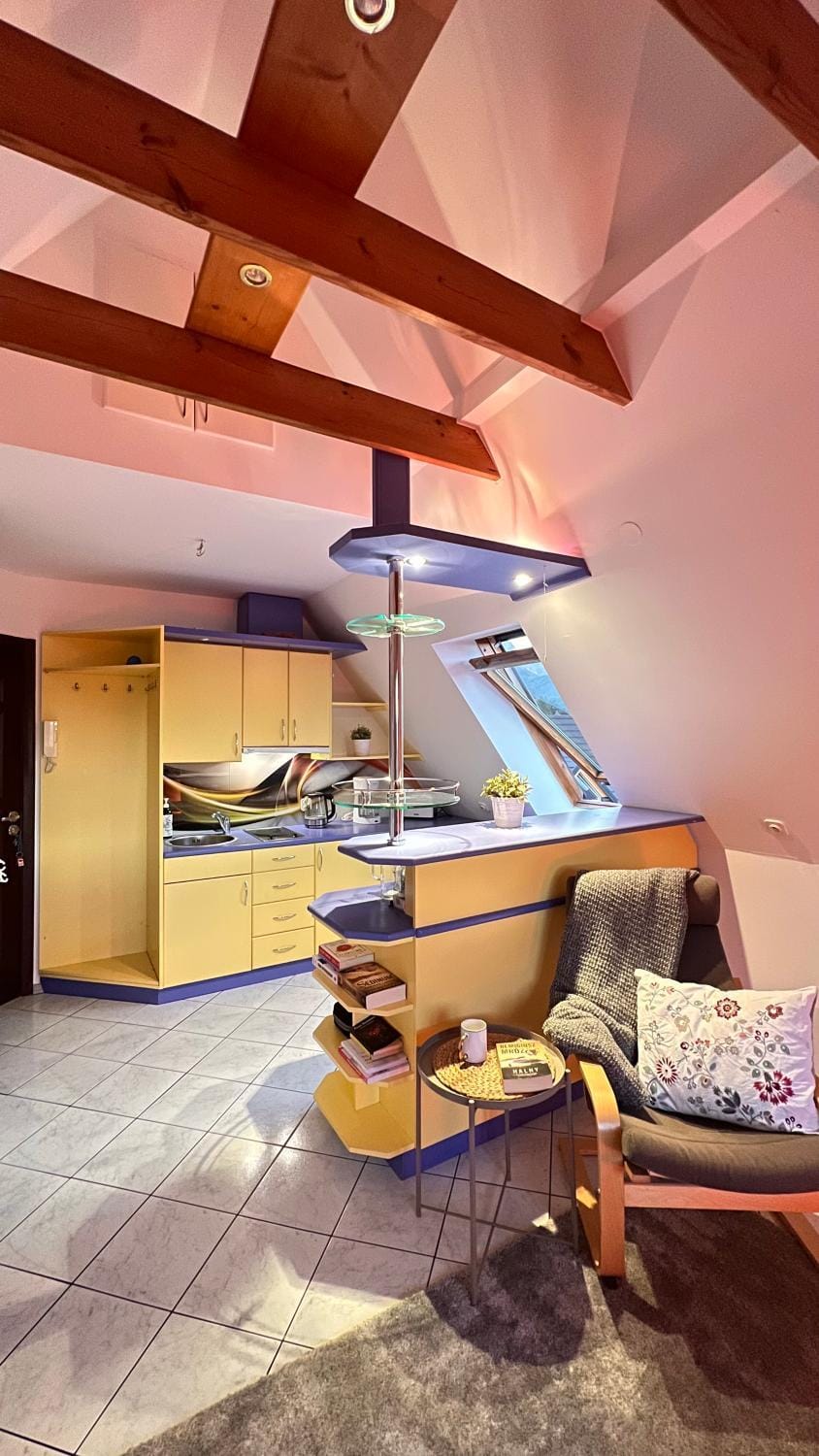 Kitchen or kitchenette, Living room