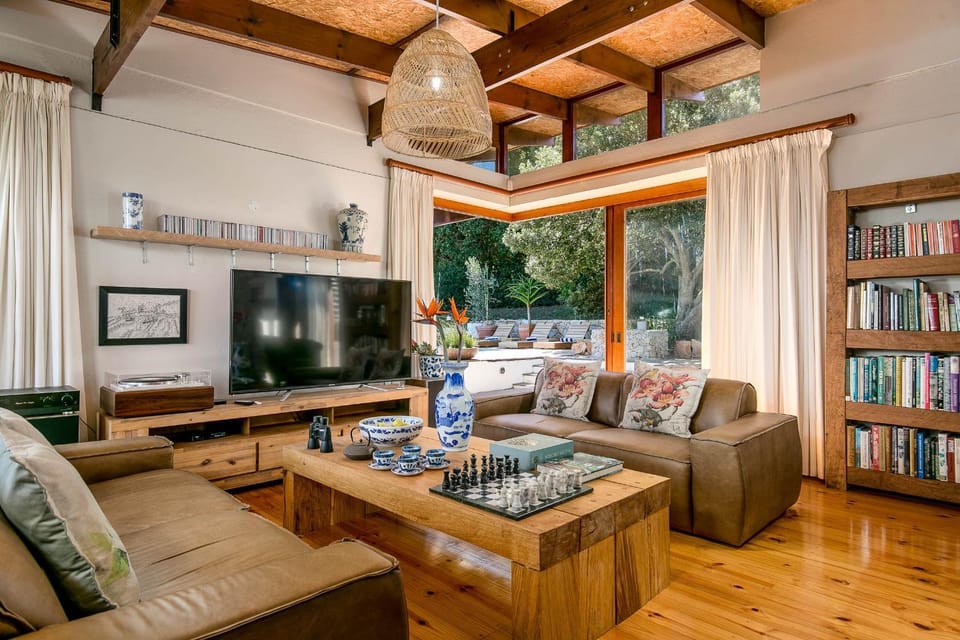 Kinghorns Gardens Bed and Breakfast in Cape Town