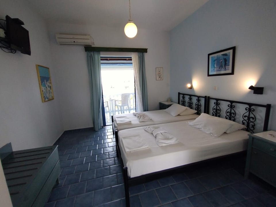 TV and multimedia, Balcony/Terrace, Bedroom, air conditioner