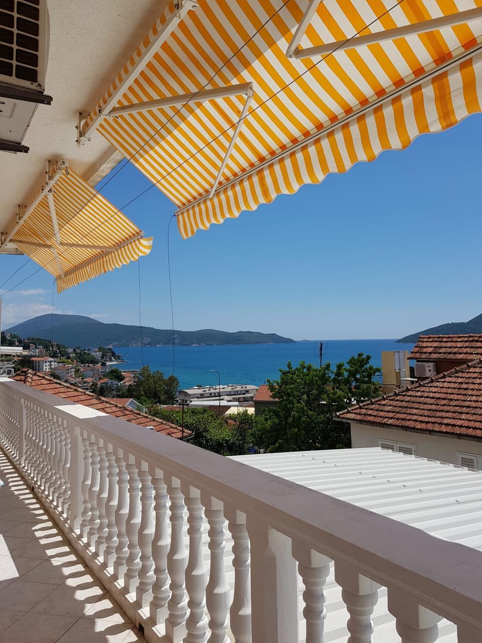 Day, Balcony/Terrace, Mountain view, Sea view