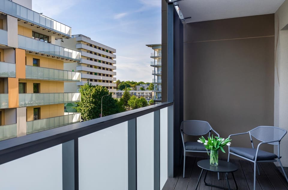View (from property/room), Balcony/Terrace, City view