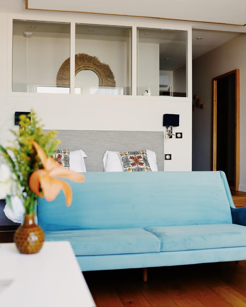 Living room, Bedroom