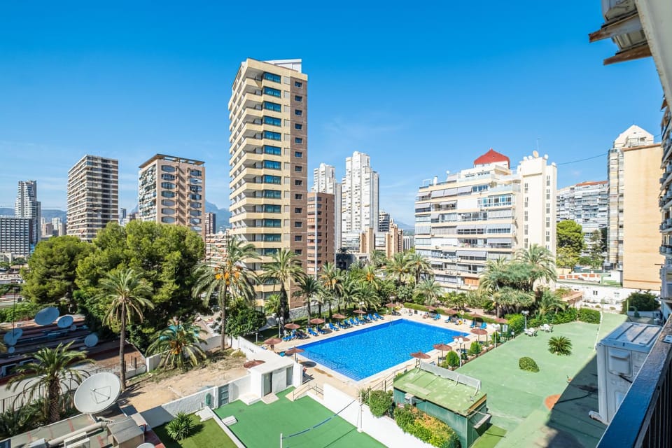 Day, City view, Pool view, Swimming pool, Location