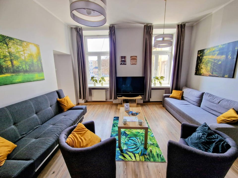 TV and multimedia, Living room