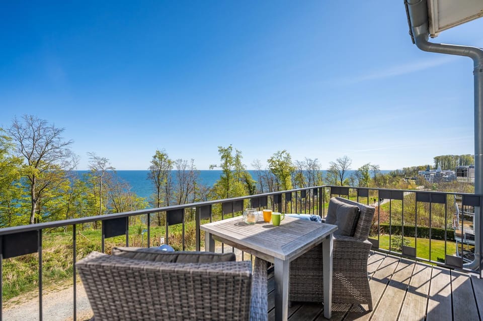 View (from property/room), Balcony/Terrace, Sea view