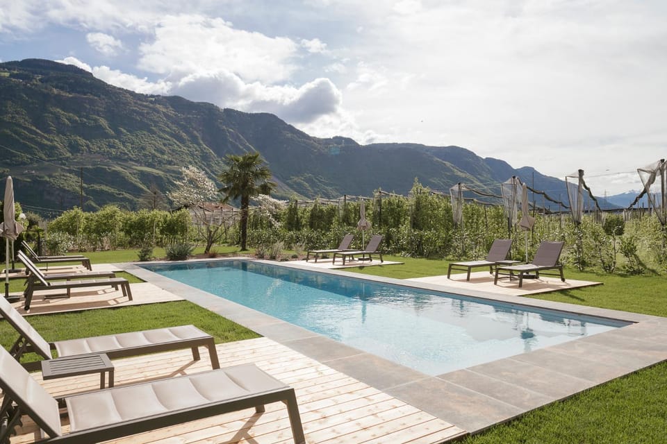 Garden, Swimming pool