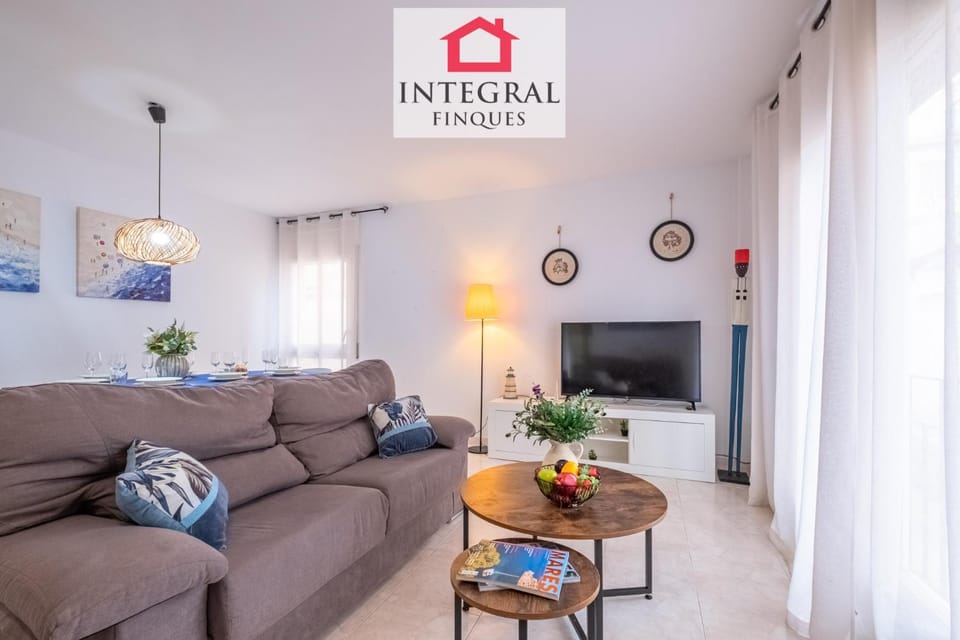 TV and multimedia, Living room, Dining area, internet