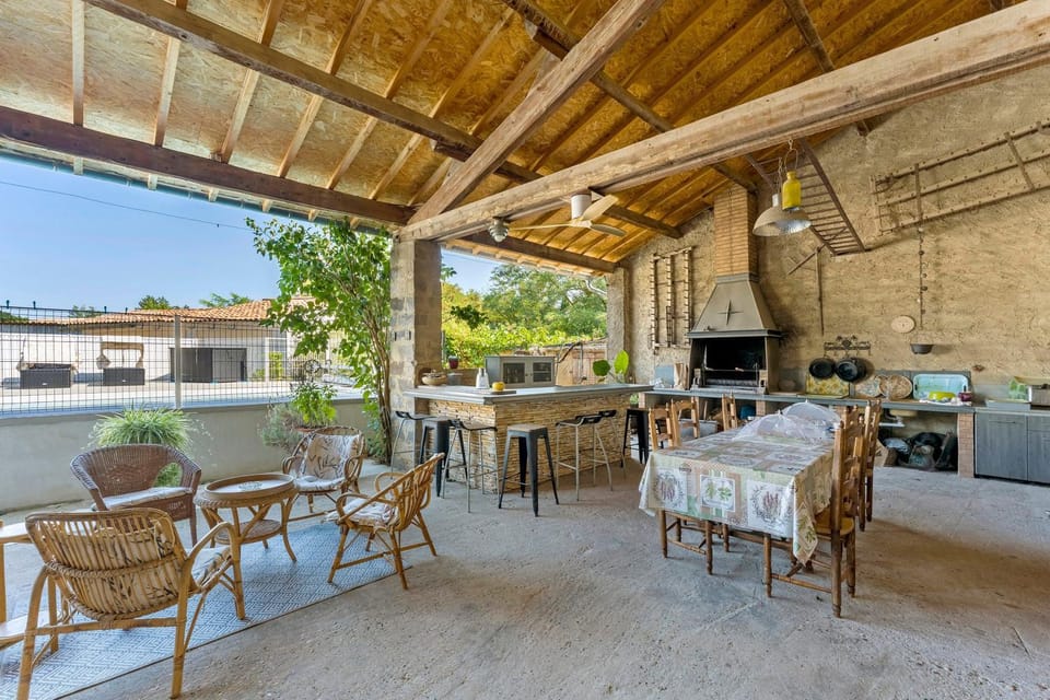 Property building, Living room
