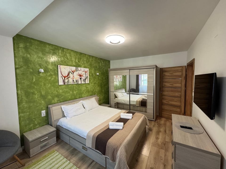 Bed, Bedroom, wardrobe