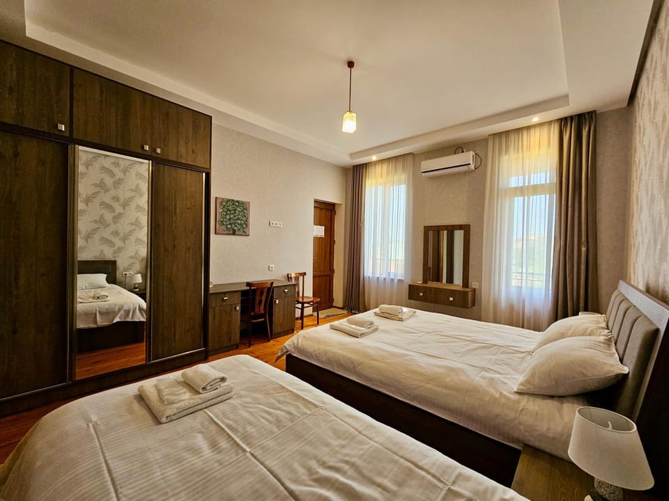 Photo of the whole room, Bedroom