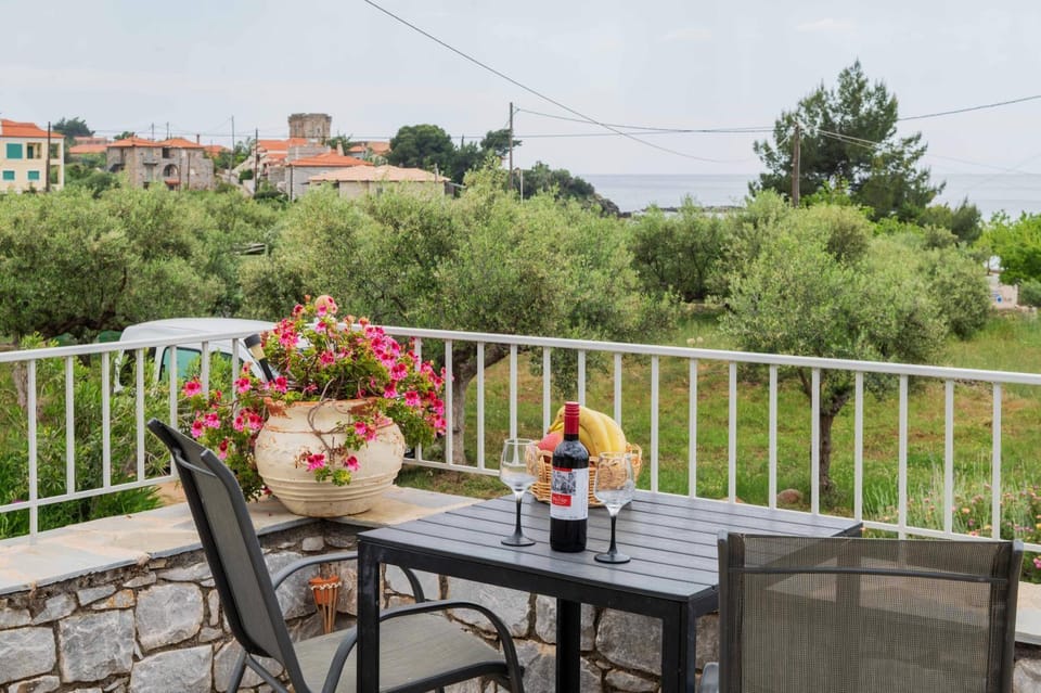 Maistroshome Apartment in Messenia