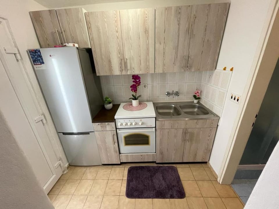 Coffee/tea facilities, Kitchen or kitchenette, Meals