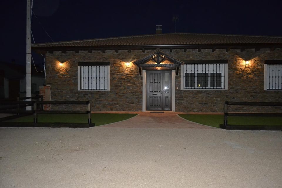 El Capricho de los Carrascos House in Community of Madrid