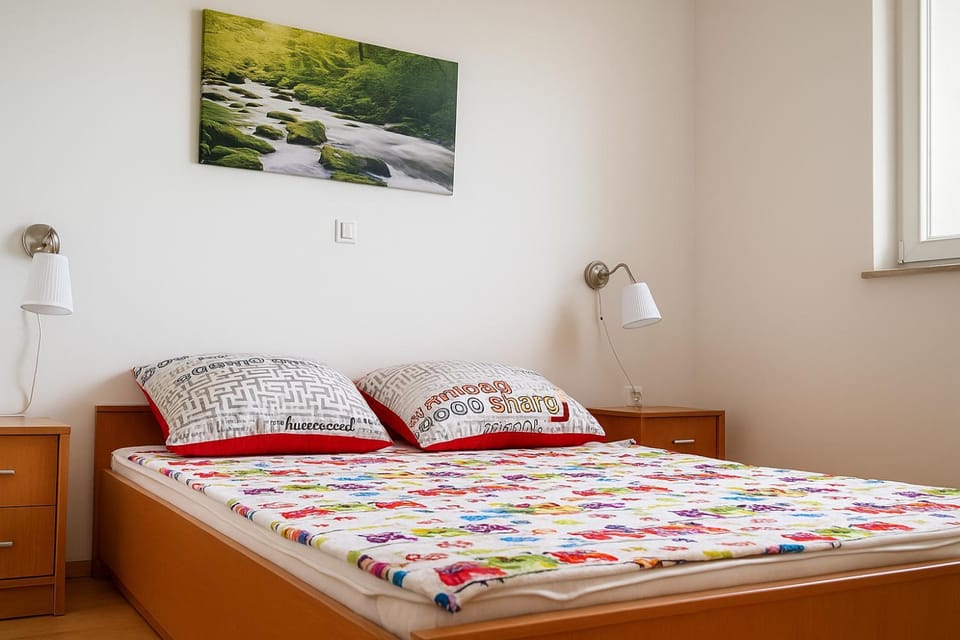 Bed, Bedroom