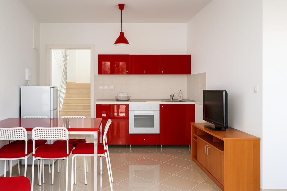 TV and multimedia, Kitchen or kitchenette, Dining area, oven