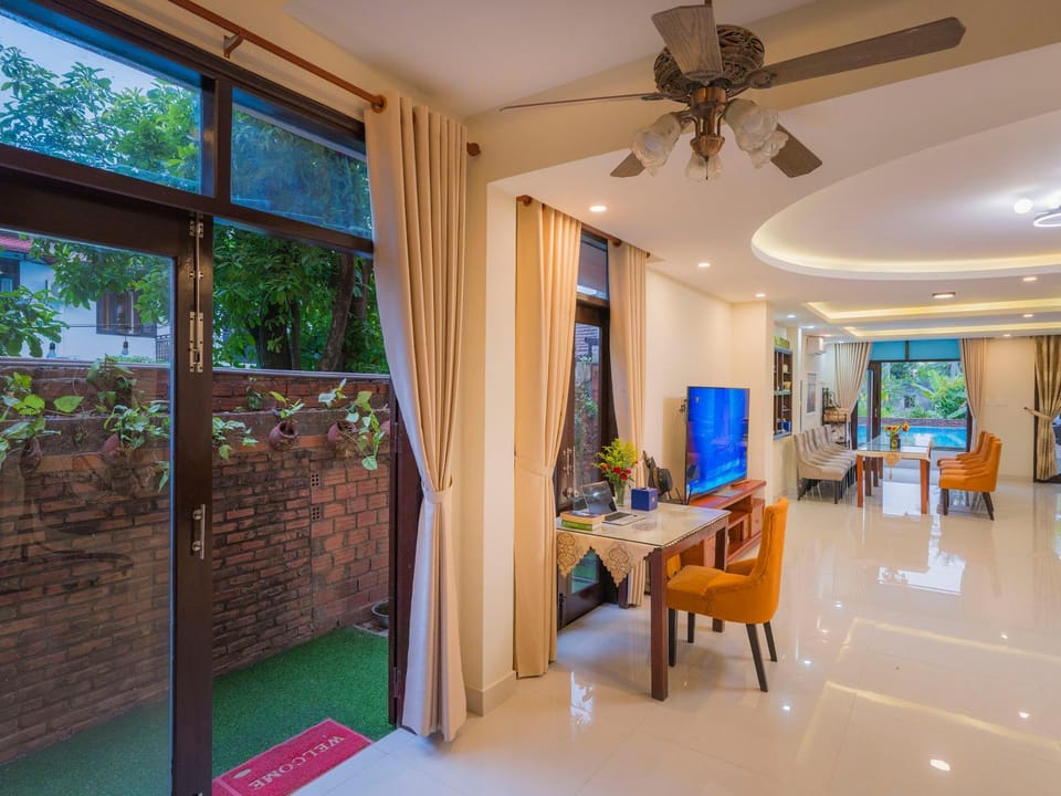 VIP Garden Villa ,Villa nguyên căn 6phòng ngủ có hồ bơi riêng Hotel in Hoi An