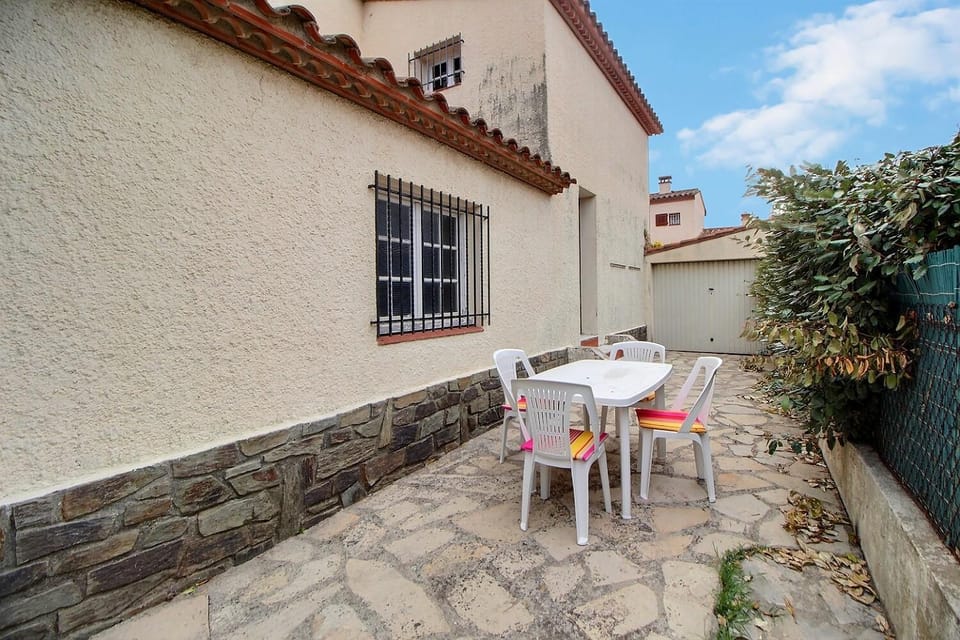Inner courtyard view