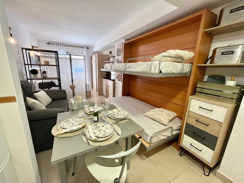 Campello Apartamento junto a la playa 2-4 pax Inmobiliaria Leo Apartment in El Campello