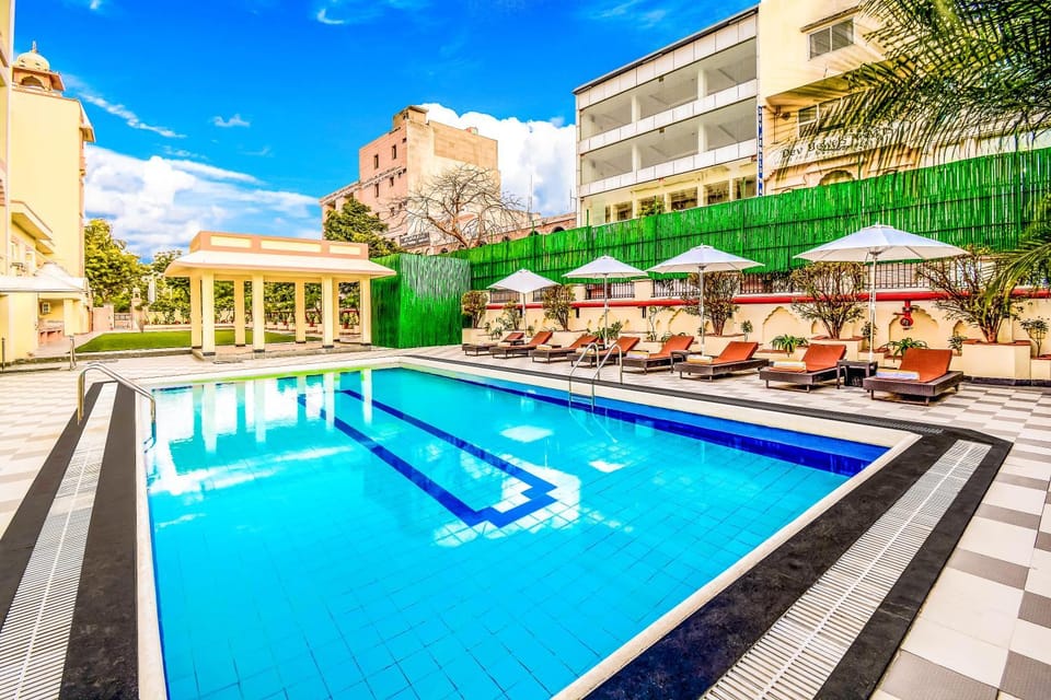 Swimming pool