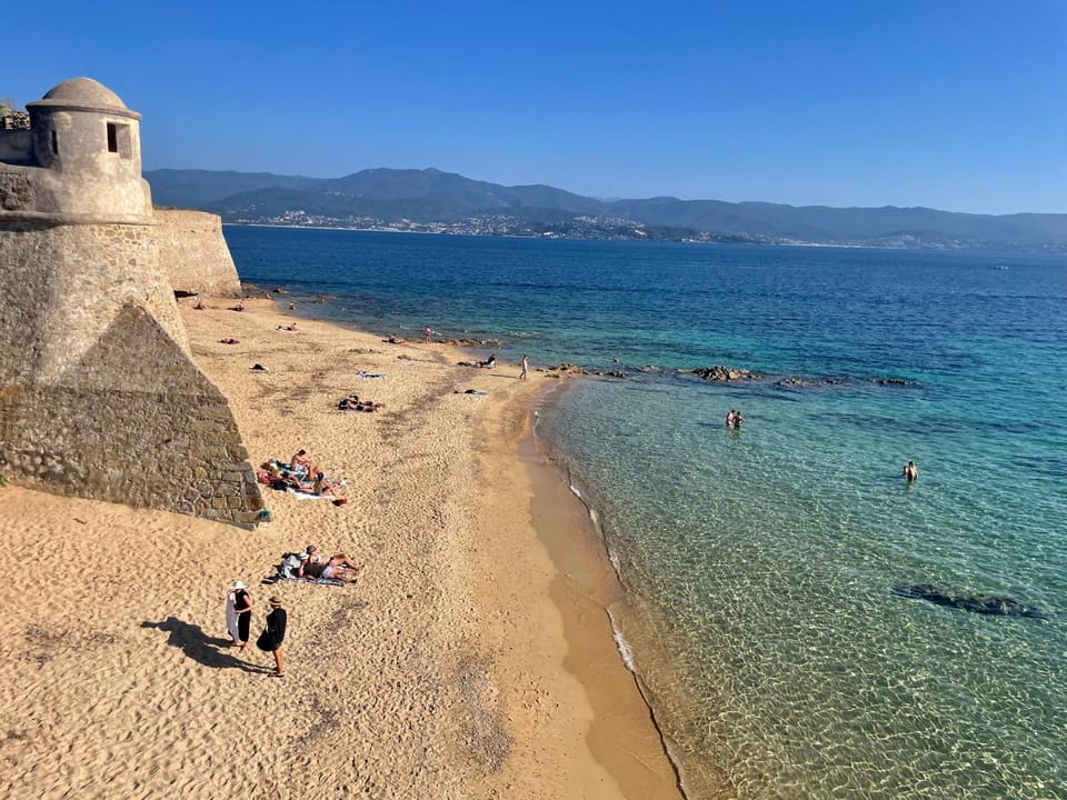 T2 VUE MER - ENTREE DE VILLE Apartment in Ajaccio