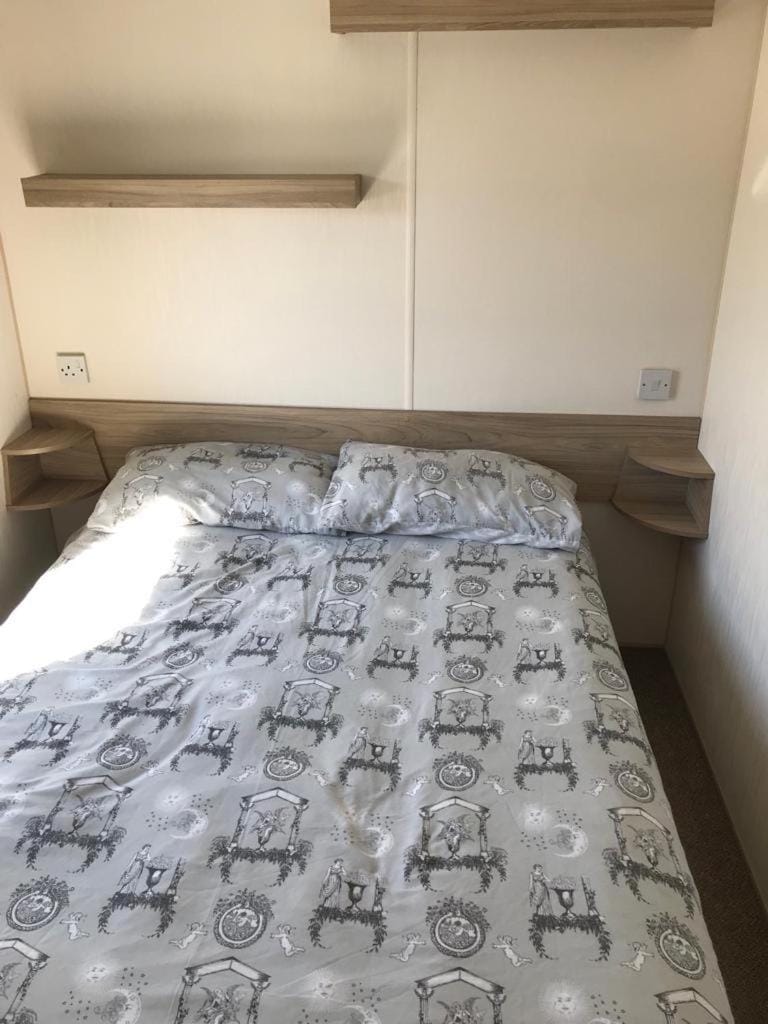 TSCaravan, Haven, Golden Sands Campground/ 
RV Resort in England