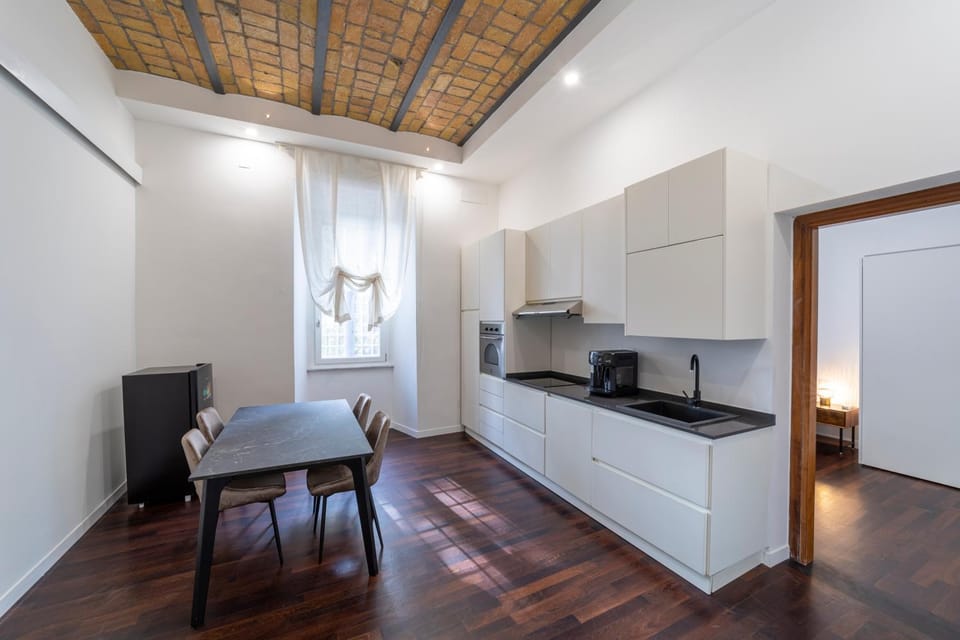 Domus Aurea B&B and Suites Apartment in Rome