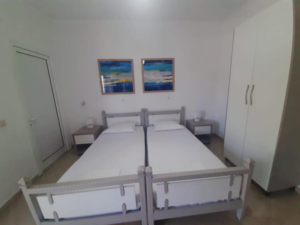 Meto Rooms Bed and Breakfast in Sarandë