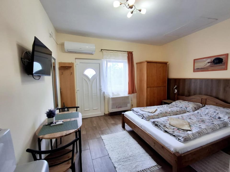 Szieszta Vendégház Bed and Breakfast in Slovakia