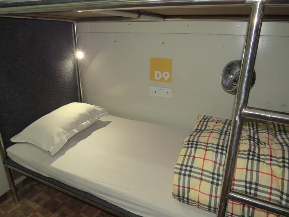 bunk bed