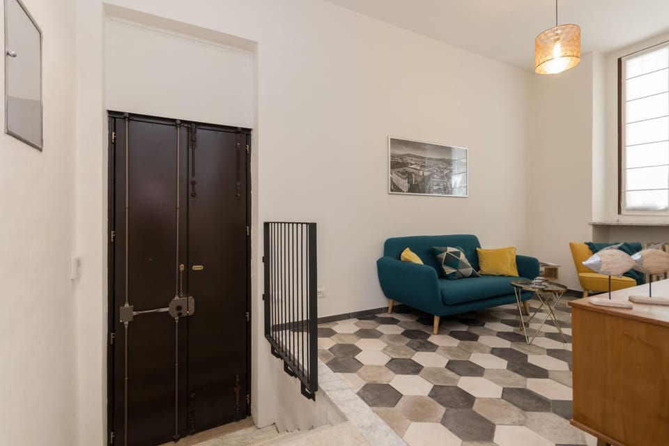 Communal lounge/ TV room, Living room