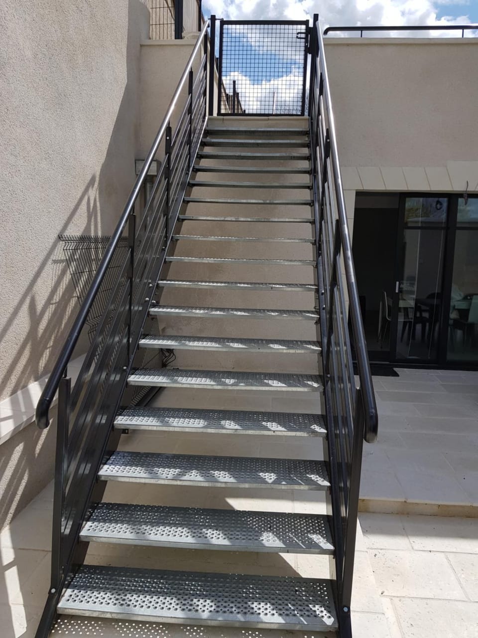 Facade/entrance, acessibility