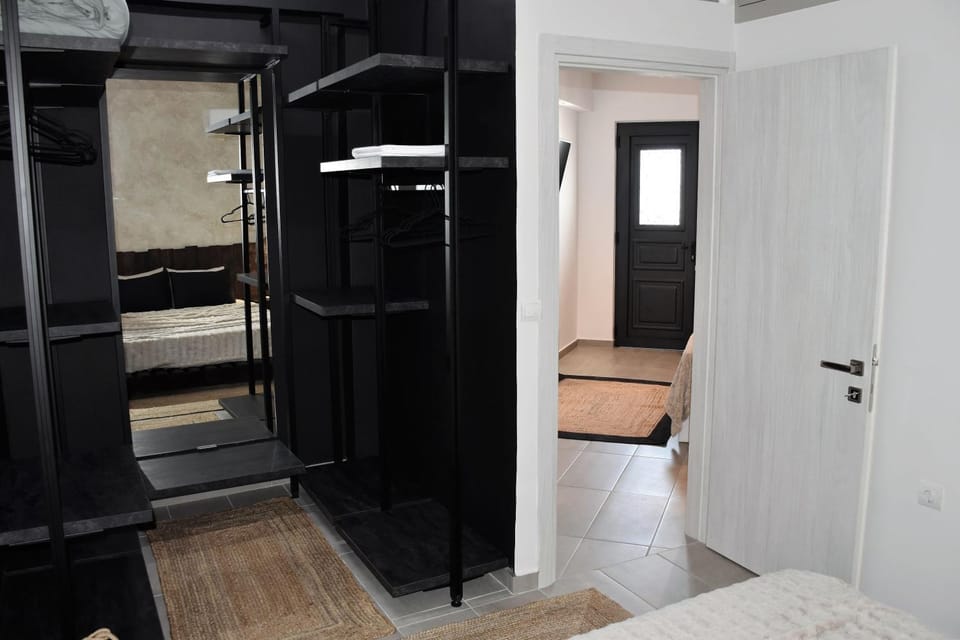 Bedroom, wardrobe
