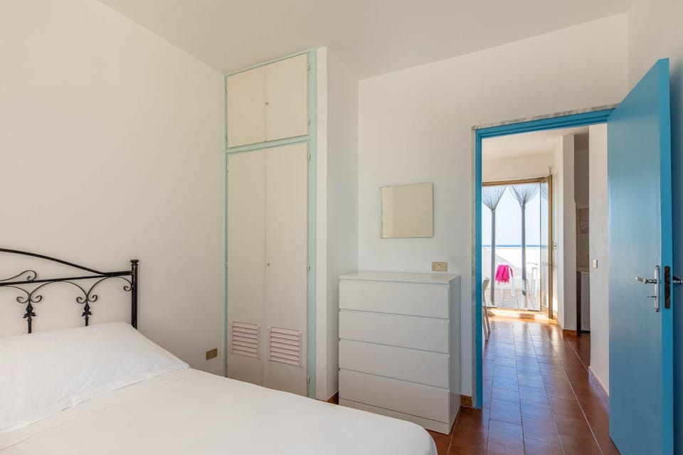 BED BIANCANEVE Attico Apartment in Province of Taranto