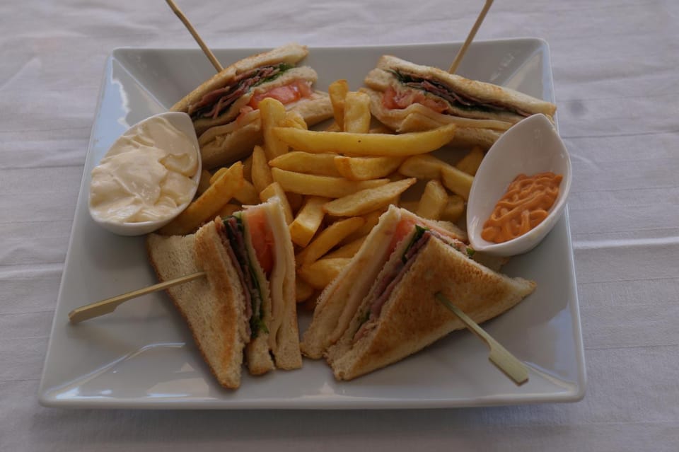 Restaurant/places to eat, Meals