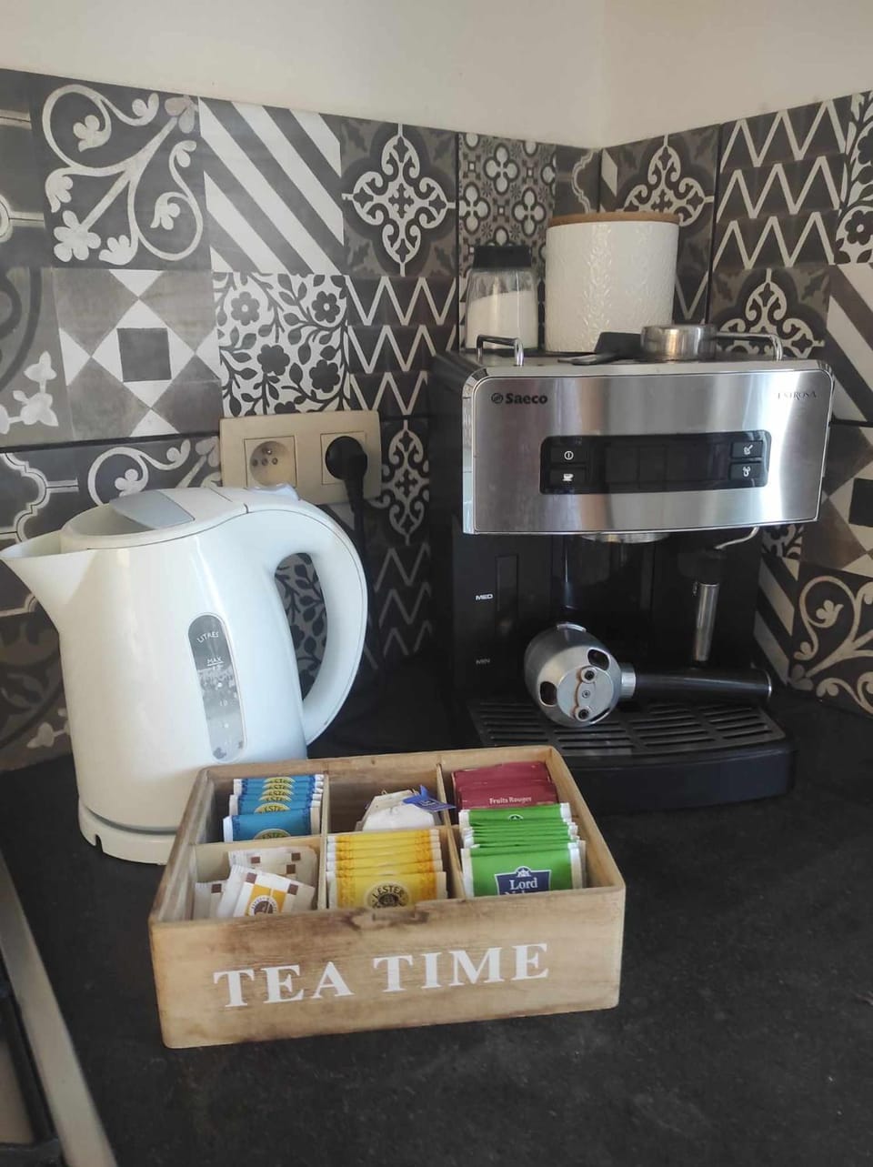 Coffee/tea facilities