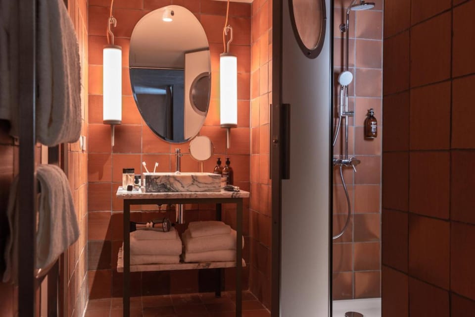 MOB House Hotel in Saint-Denis, France