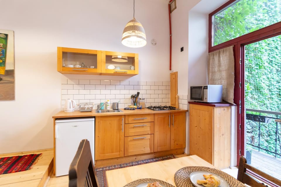 Coffee/tea facilities, Kitchen or kitchenette, pet friendly, stove