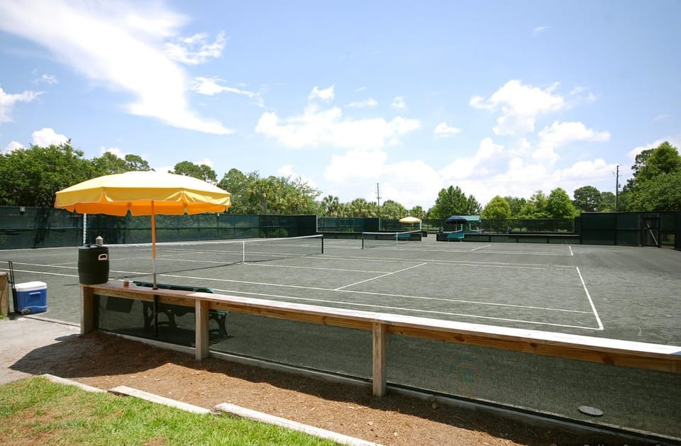 Tivoli 5277 Campground/ 
RV Resort in Miramar Beach