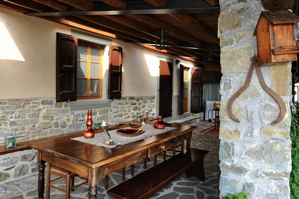 Facade/entrance, Other, Decorative detail, Internal: Not applicable to any particular room