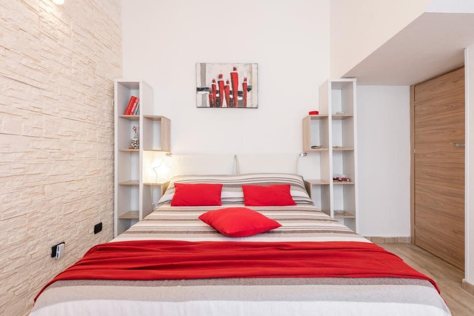 Living room, Bedroom