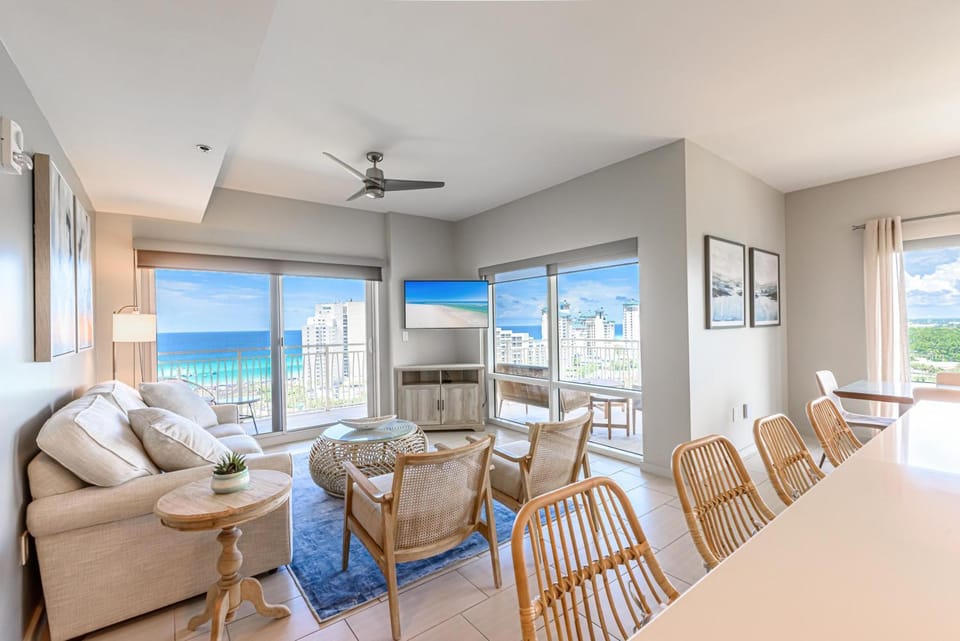 Luau 72024 House in Miramar Beach