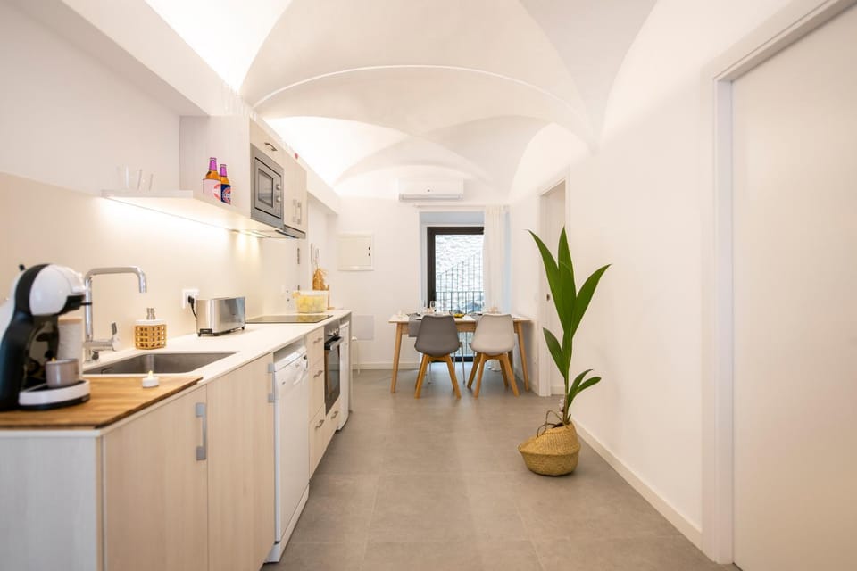 Coffee/tea facilities, Dining area, dishwasher, minibar, pet friendly, stove