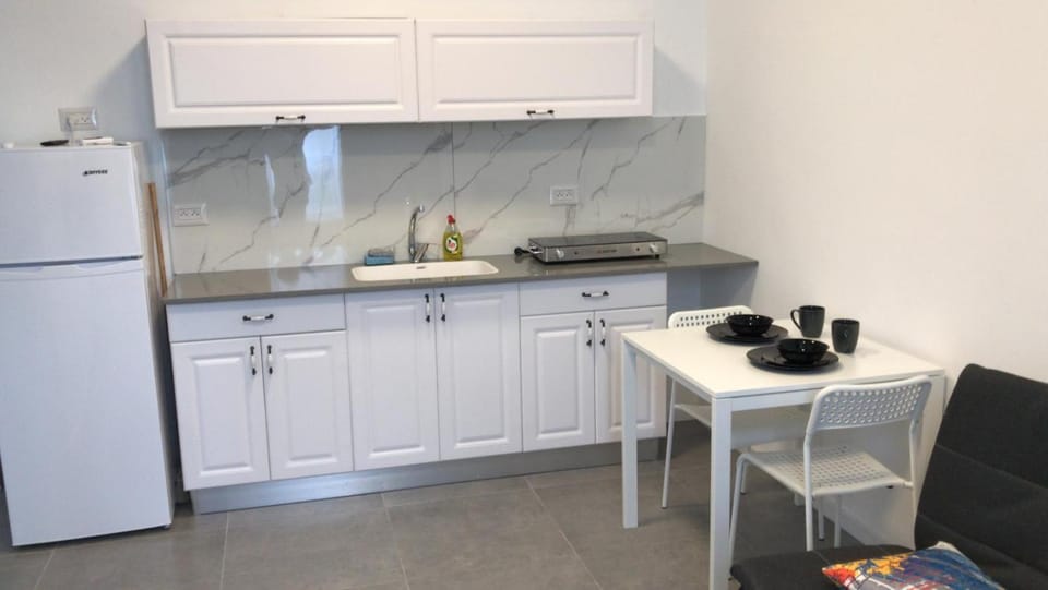 Isramax low-cost apartment near the sea. Apartment in Tel Aviv District