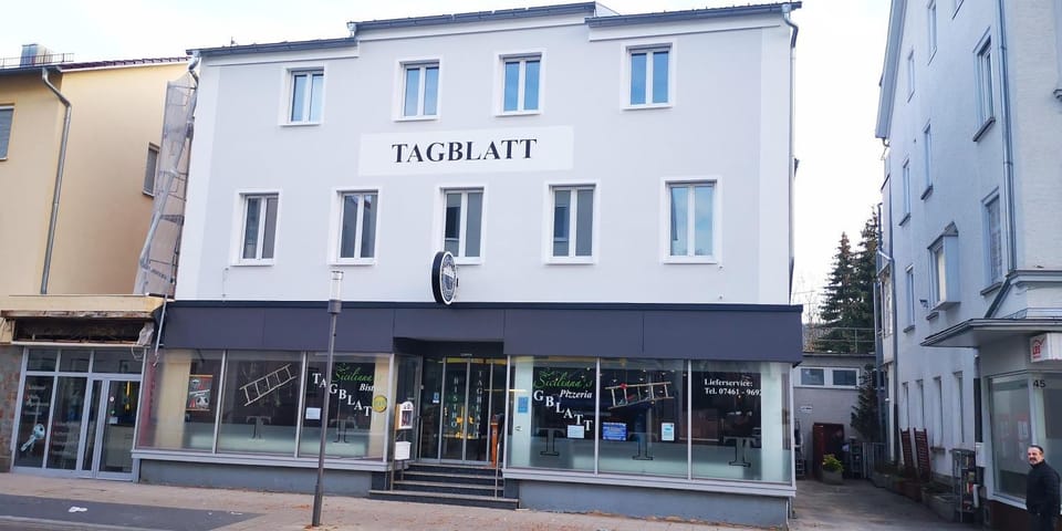 Property building, Restaurant/places to eat
