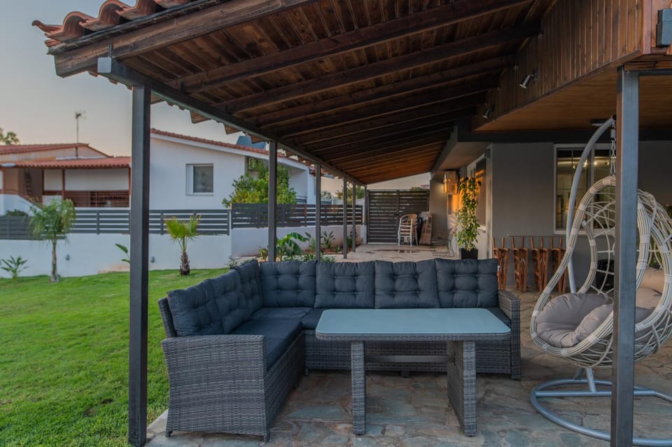 Patio, Garden, Seating area