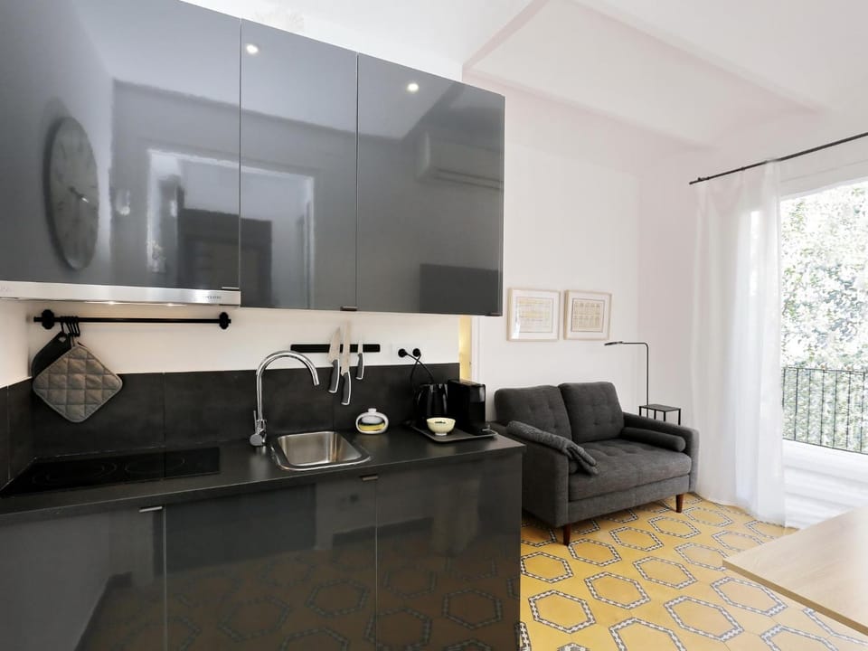 Kitchen or kitchenette, Living room