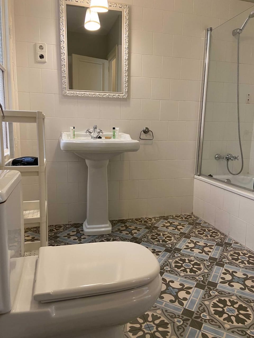 Toilet, Bathroom, Bath, towels