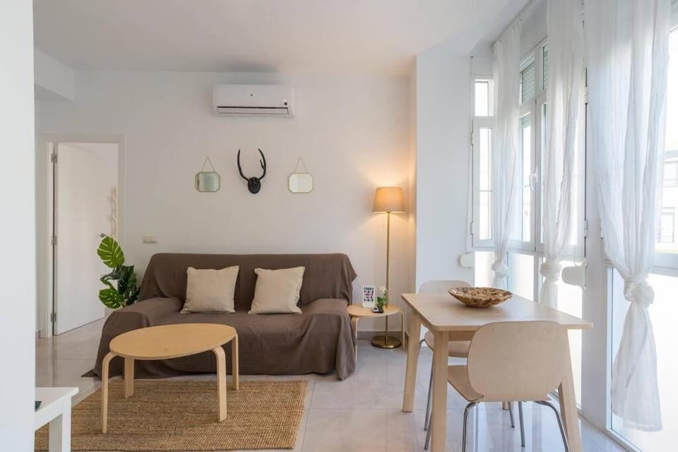 TGH/ Victoria Green Center 3A Apartment in Malaga