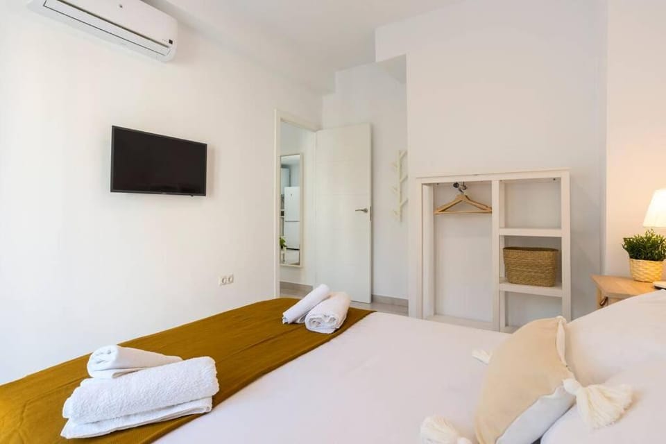 TGH/ Victoria Green Center 3A Apartment in Malaga