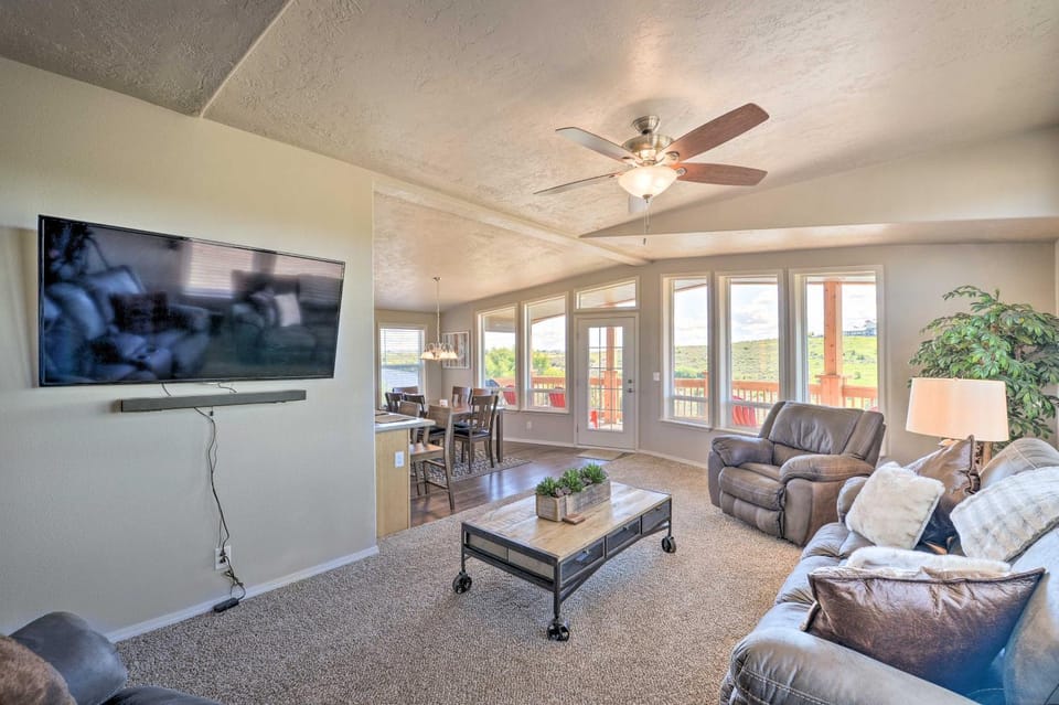 Riffle Ranch - Riverfront with Grand Teton views! House in Idaho